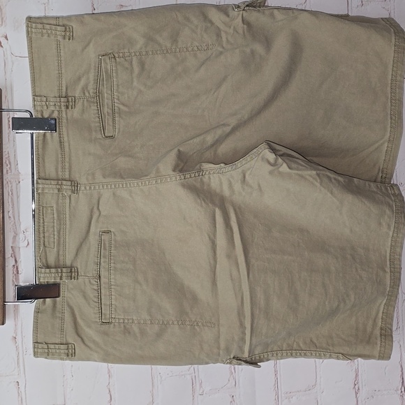 Wrangler Cargo Utility Khaki Men's Shorts Size 38 - Picture 14 of 16